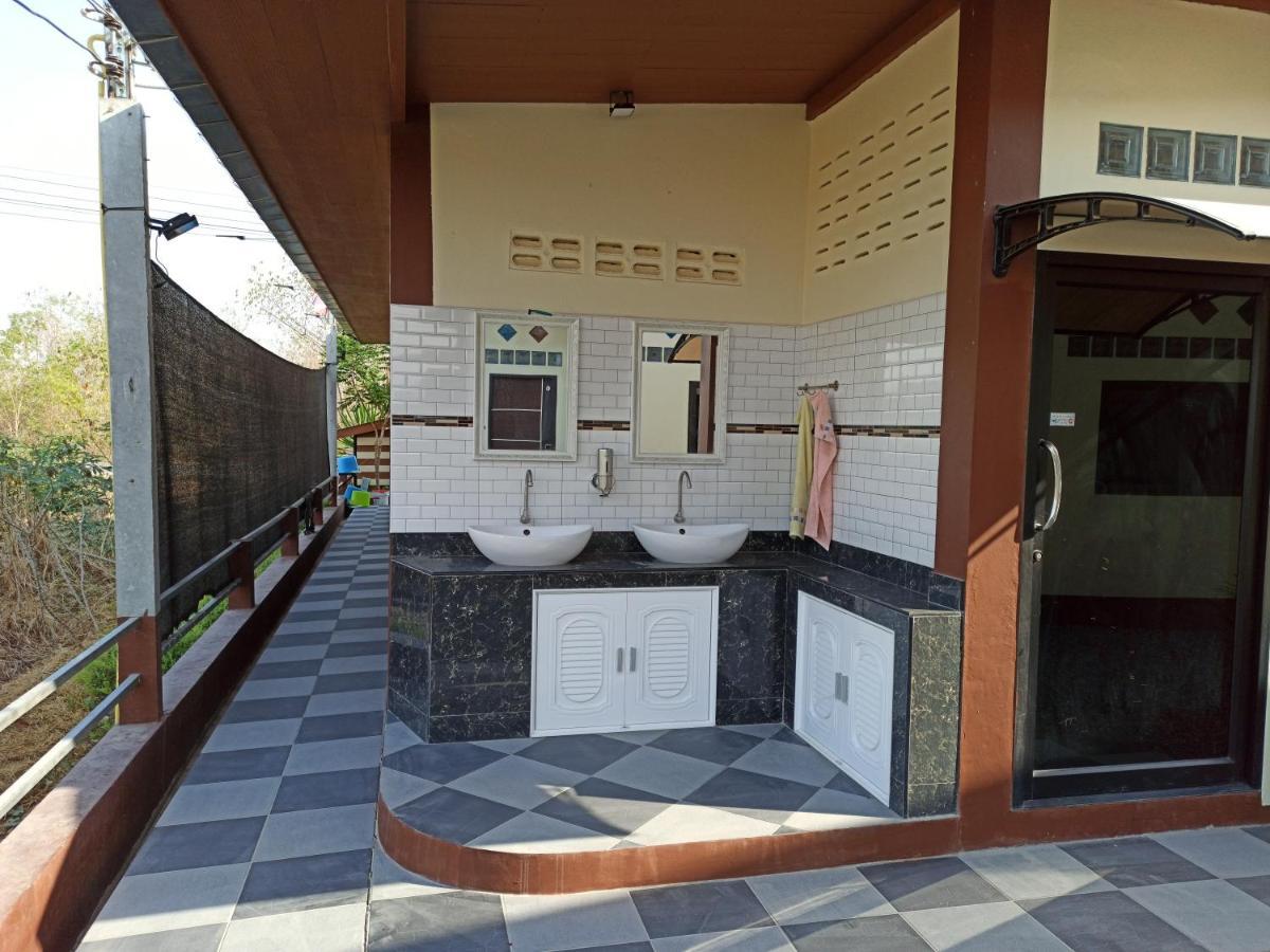 Touch The Wind Hotel Chaiyaphum Exterior foto